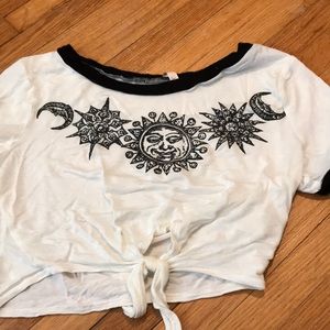 🌞SUN AND MOON CROP TOP 🌙